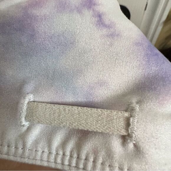 Gap Fit Womens Pastel Eclipse Cropped Leggings Compression Size Small Athletic‎ - Picture 3 of 6